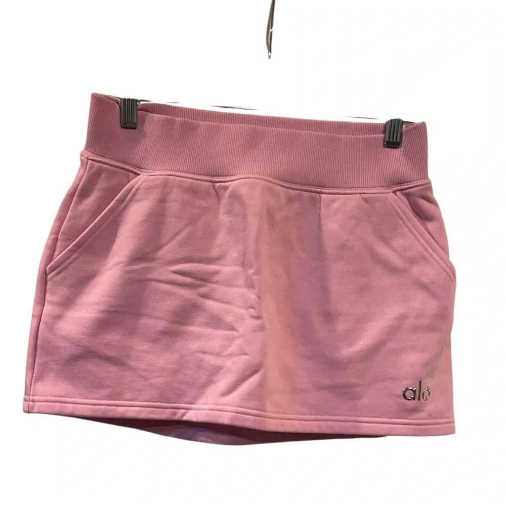 ALO Yoga | Skirts | Nwt Alo Yoga Accolade Skirt Candy Heart Pink